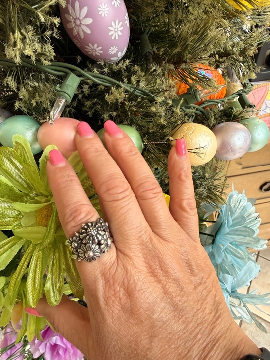 James Avery Jewelry - Retired James Avery flower cluster ring